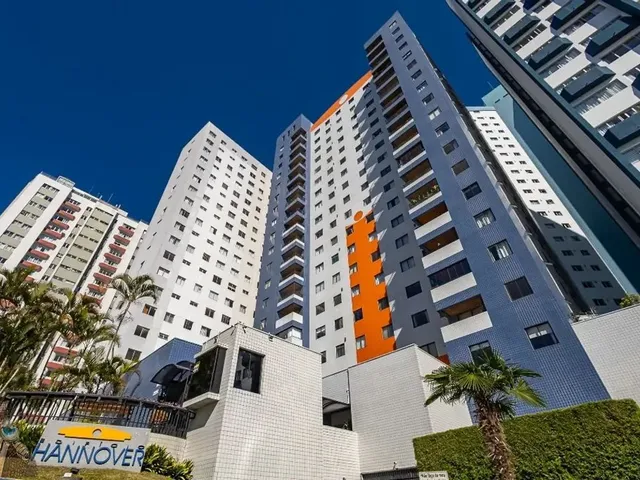 Apartamento 2 quartos e 1 banheiro, à venda, no bairro Cristo Rei em Curitiba