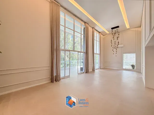 Apartamento com 301m² 4 quartos e 5 banheiros, à venda, no bairro Jardim Fonte do Morumbi em São Paulo
