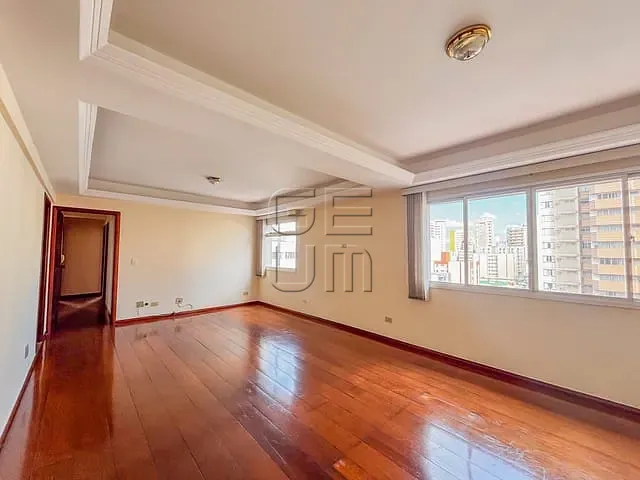 Apartamento com 189m² 4 quartos e 3 banheiros, à venda, no bairro Centro em Londrina
