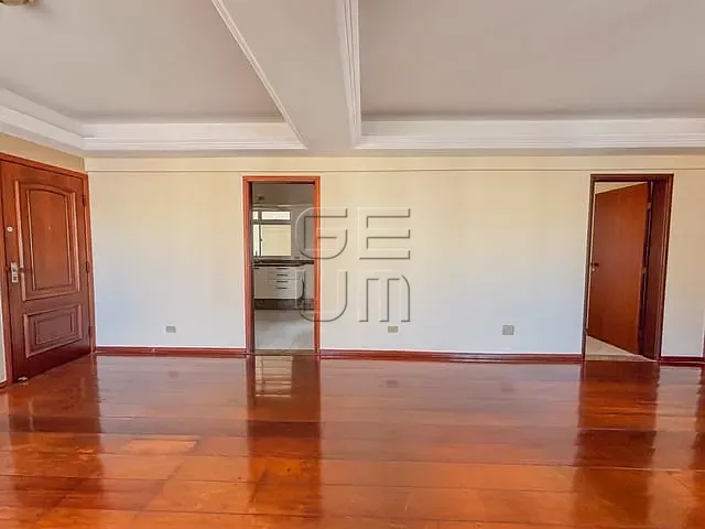 Apartamento com 189m² 4 quartos e 3 banheiros, à venda, no bairro Centro em Londrina