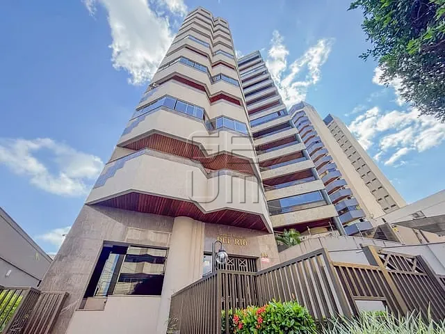 Apartamento com 189m² 4 quartos e 3 banheiros, à venda, no bairro Centro em Londrina