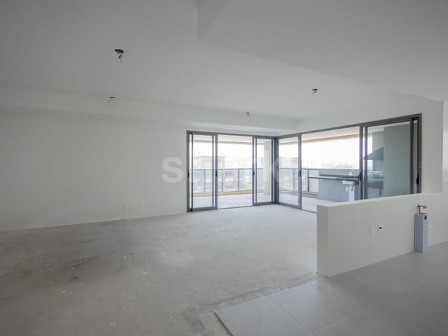 Apartamento com 244m² 4 quartos e 4 banheiros, à venda, no bairro Sítio Tamboré Alphaville em Barueri