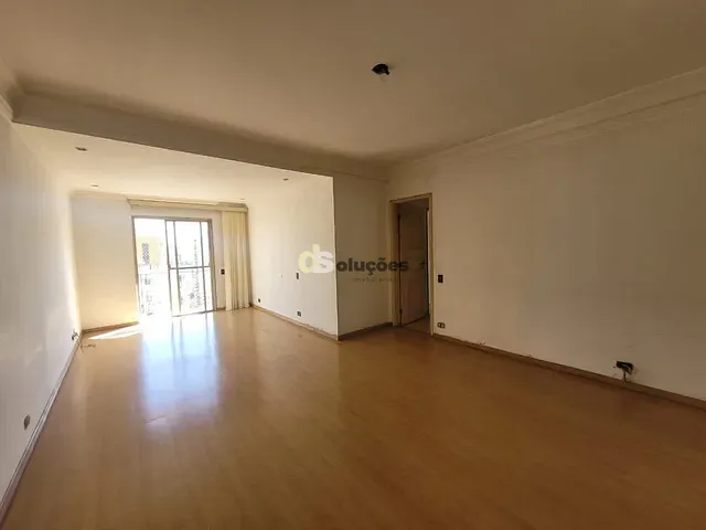 Apartamento 3 quartos e 2 banheiros, à venda, no bairro Moema em São Paulo