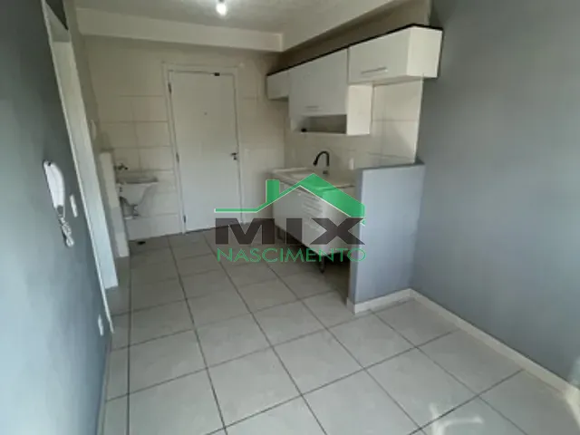 Apartamento com 30m² 1 quarto e 1 banheiro, para alugar, no bairro Jardim Itacolomi em São Paulo