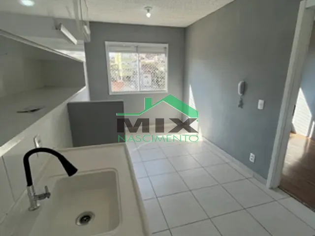 Apartamento com 30m² 1 quarto e 1 banheiro, para alugar, no bairro Jardim Itacolomi em São Paulo
