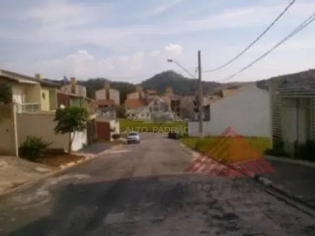Apartamento 2 quartos e 1 banheiro, à venda, no bairro Parque São Vicente em Mauá