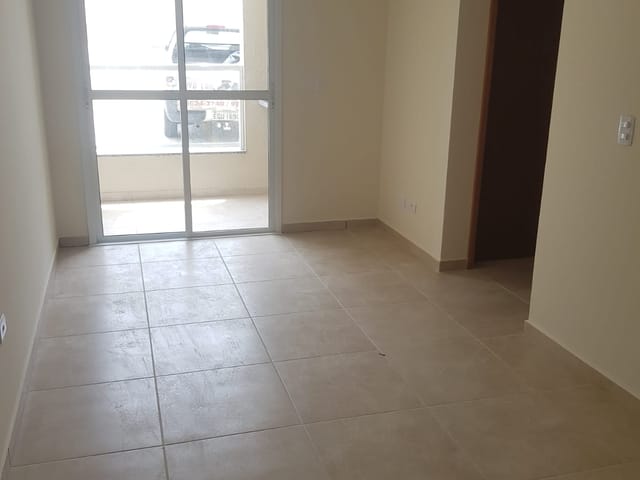 Apartamento 2 quartos e 1 banheiro, à venda, no bairro Jardim Bela Vista em Taubaté