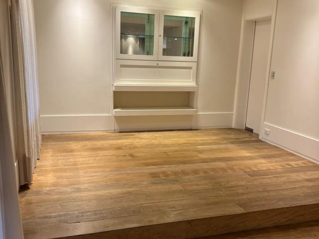 Apartamento com 220m² 3 quartos e 5 banheiros, à venda ou para alugar, no bairro Itaim Bibi em São Paulo