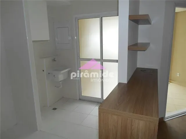 Apartamento com 67m² 2 quartos e 2 banheiros, para alugar, no bairro Parque Residencial Aquarius em São José Dos Campos