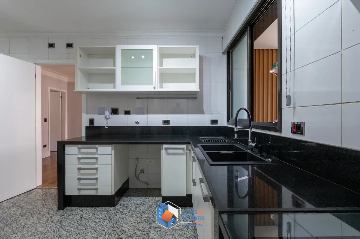 Apartamento, 3 quartos, 220 m² - Foto 35