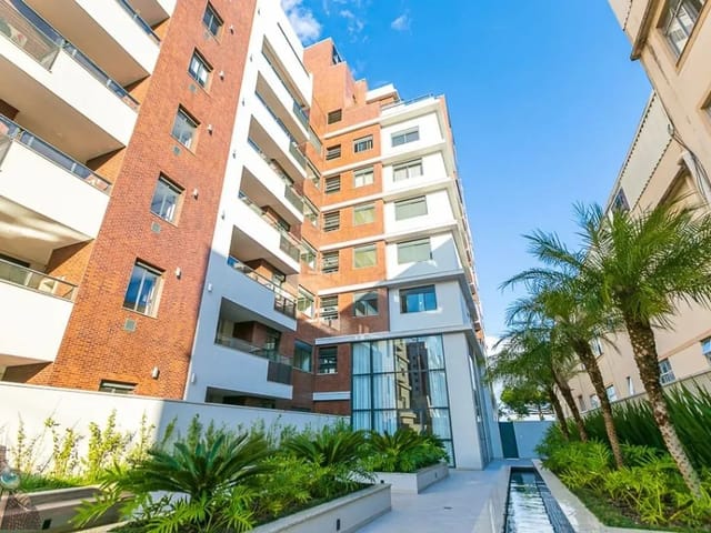 Apartamento 2 quartos e 2 banheiros, para alugar, no bairro Rebouças em Curitiba