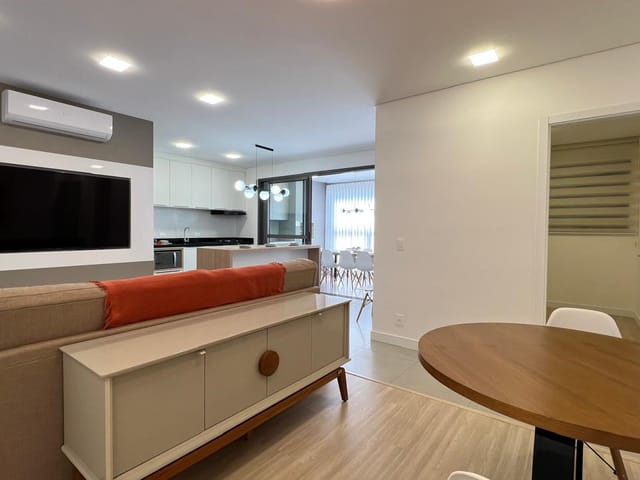 Apartamento com 182m² 2 quartos e 2 banheiros, à venda, no bairro Guanabara em Londrina