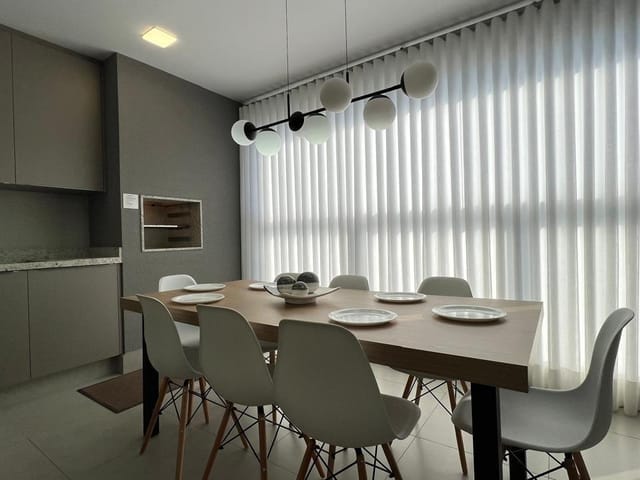Apartamento com 182m² 2 quartos e 2 banheiros, à venda, no bairro Guanabara em Londrina