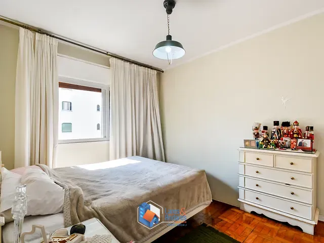 Apartamento com 180m² 3 quartos e 2 banheiros, à venda, no bairro Higienópolis em São Paulo