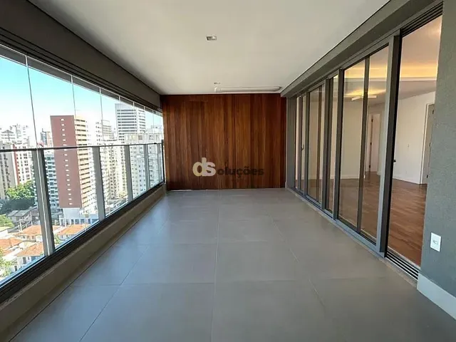 Apartamento 3 quartos e 4 banheiros, à venda, no bairro Vila Olímpia em São Paulo