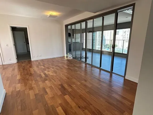 Apartamento 3 quartos e 4 banheiros, à venda, no bairro Vila Olímpia em São Paulo