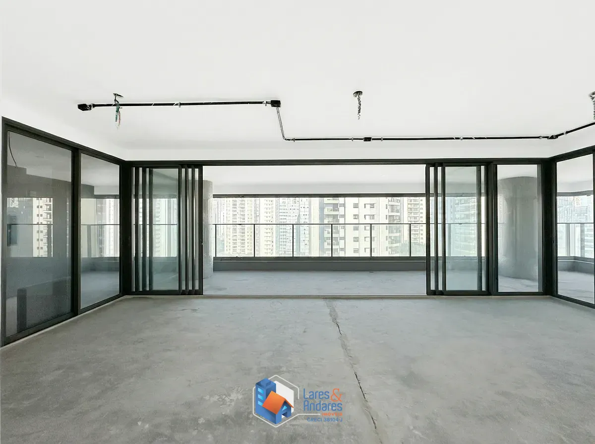 Apartamento, 3 quartos, 206 m² - Foto 1