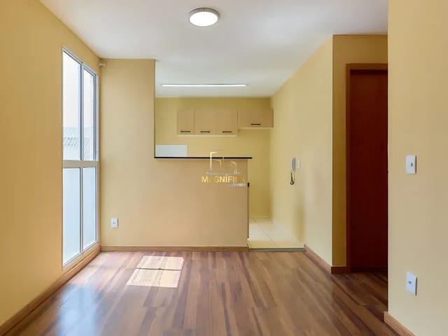 Apartamento 2 quartos e 1 banheiro, à venda, no bairro Santo Antônio em São José Dos Pinhais