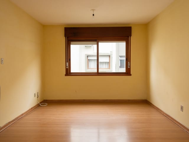 Apartamento 3 quartos e 1 banheiro, à venda ou para alugar, no bairro Centro em Pelotas