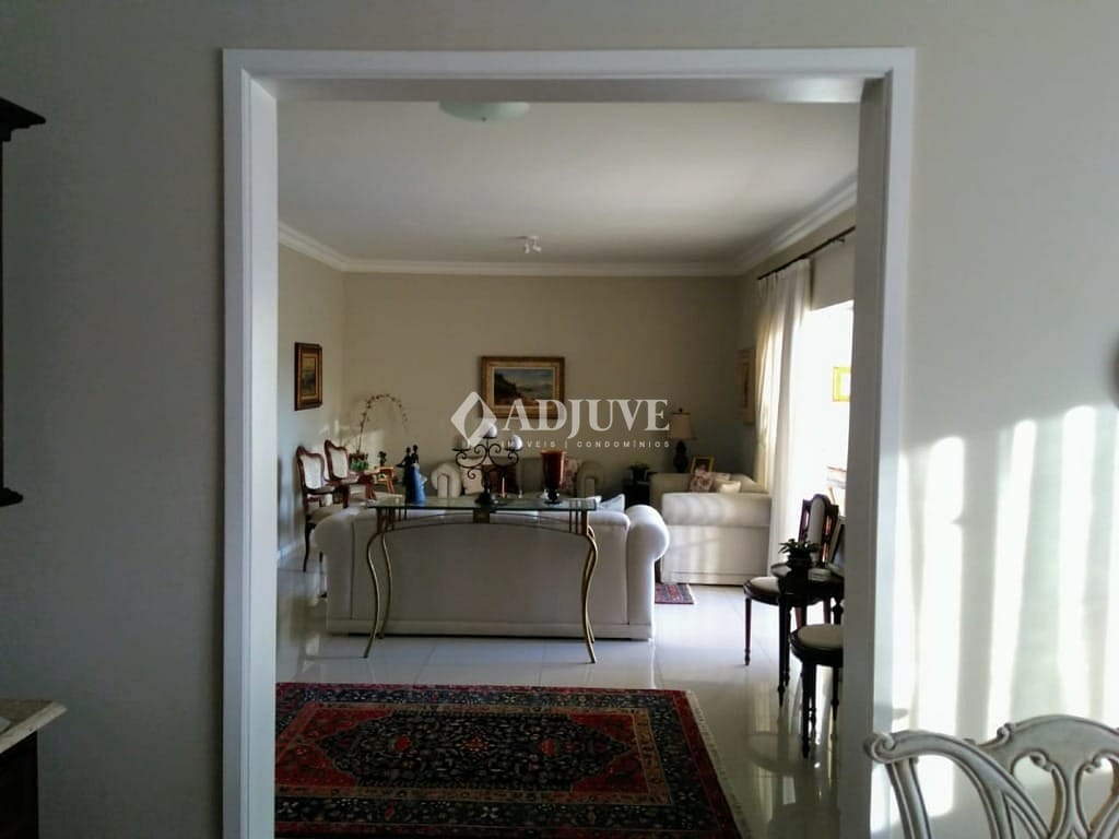 Apartamento à venda com 4 quartos, 150m² - Foto 11
