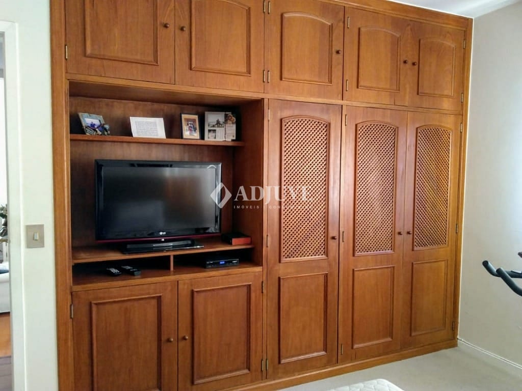 Apartamento à venda com 4 quartos, 150m² - Foto 10