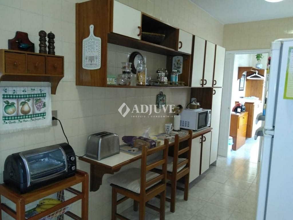 Apartamento à venda com 4 quartos, 150m² - Foto 26
