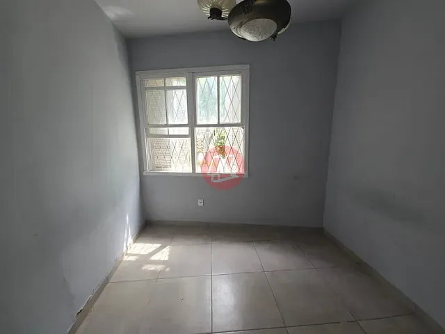 Apartamento com 100m² 3 quartos e 1 banheiro, para alugar, no bairro Rio Branco em Porto Alegre