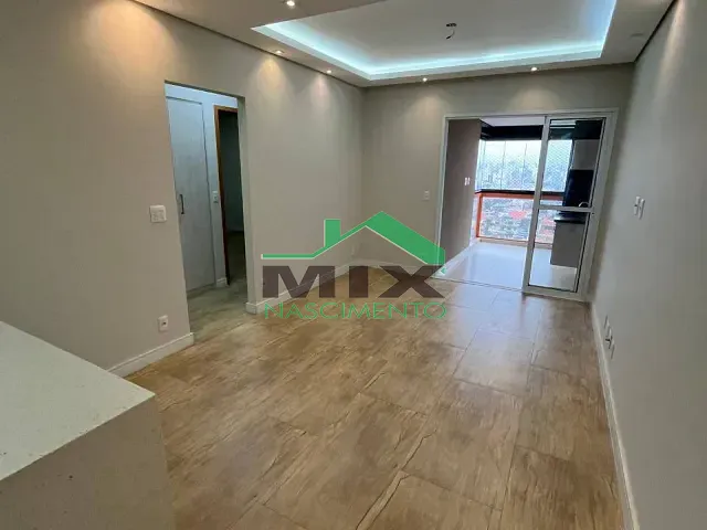 Apartamento com 80m² 3 quartos e 2 banheiros, à venda ou para alugar, no bairro Vila Curuçá em Santo André