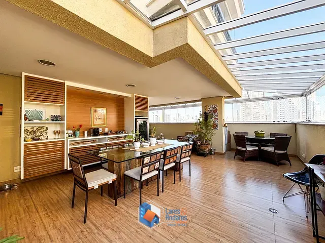 Apartamento com 548m² 3 quartos e 5 banheiros, à venda, no bairro Vila Romana em São Paulo