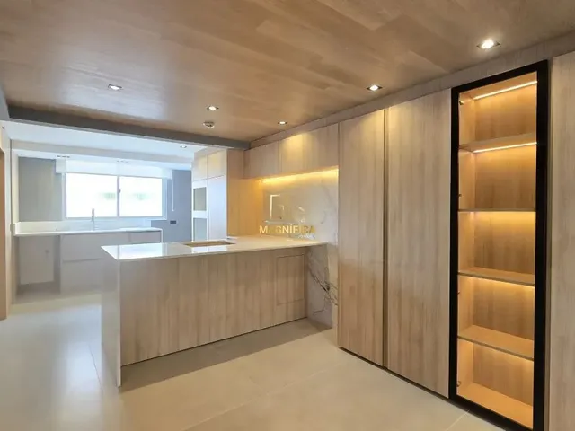 Apartamento 3 quartos e 4 banheiros, à venda, no bairro Água Verde em Curitiba