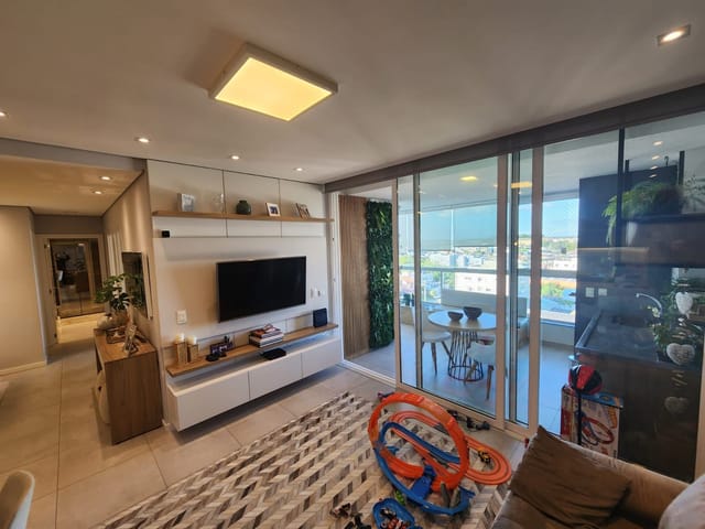 Foto do Apartamento - Venda: Apartamento no Condomínio Vasco da Gama, Areal, Pelotas. 3 quartos (1 suíte), 2 banheiros, 2 vagas, 165m² total, 116m² útil. | UP Imóveis