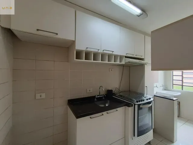 Apartamento 2 quartos e 1 banheiro, para alugar, no bairro Guaíra em Curitiba