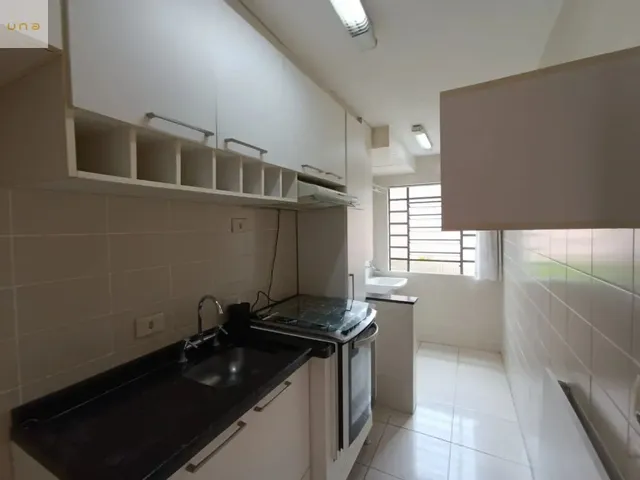 Apartamento 2 quartos e 1 banheiro, para alugar, no bairro Guaíra em Curitiba