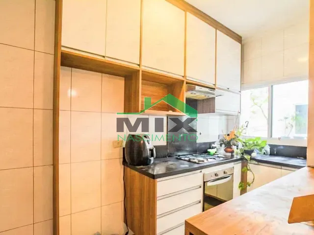 Apartamento 2 quartos e 2 banheiros, para alugar, no bairro Vila Pires em Santo André