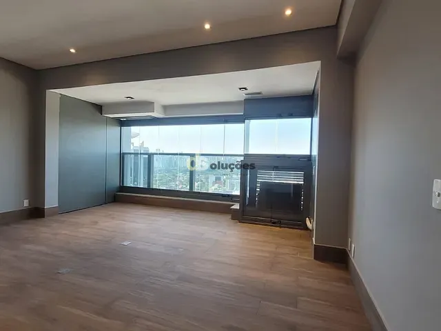 Apartamento 1 quarto e 1 banheiro, à venda, no bairro Itaim Bibi em São Paulo