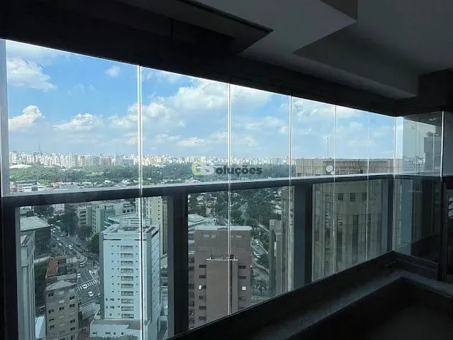 Apartamento 1 quarto e 1 banheiro, à venda, no bairro Itaim Bibi em São Paulo