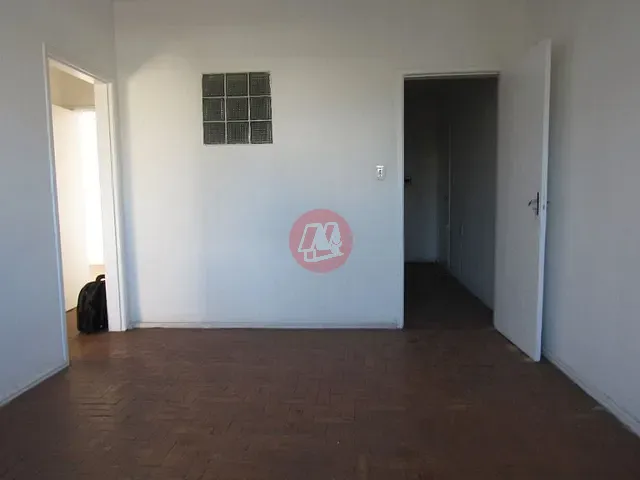 Apartamento 2 quartos e 2 banheiros, à venda, no bairro Vila Ipiranga em Porto Alegre