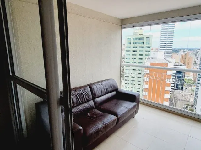 Apartamento 2 quartos e 3 banheiros, para alugar, no bairro Batel em Curitiba