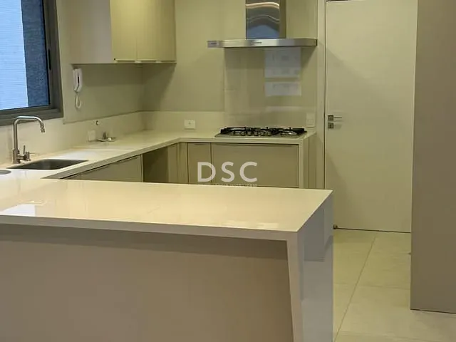 Apartamento 3 quartos e 4 banheiros, à venda, no bairro Água Verde em Curitiba