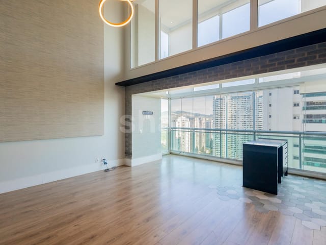 Apartamento com 136m² 3 quartos e 5 banheiros, à venda, no bairro Alphaville Empresarial em Barueri