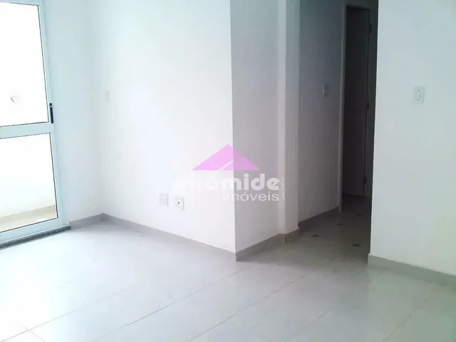 Apartamento com 68m² 2 quartos e 2 banheiros, para alugar, no bairro Urbanova em Rua Inez Maria Cuoghi