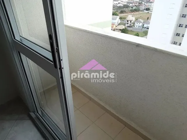Apartamento com 68m² 2 quartos e 2 banheiros, para alugar, no bairro Urbanova em Rua Inez Maria Cuoghi