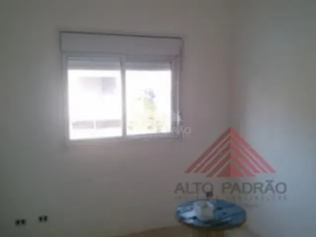 Apartamento 2 quartos e 1 banheiro, à venda, no bairro Parque São Vicente em Mauá
