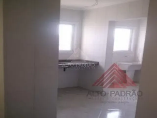 Apartamento 2 quartos e 1 banheiro, à venda, no bairro Parque São Vicente em Mauá