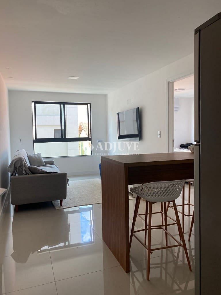 Apartamento à venda com 1 quarto, 52m² - Foto 2