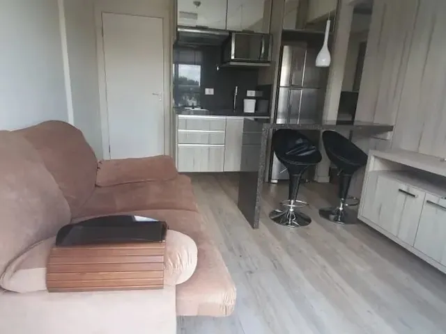 Apartamento 1 quarto e 1 banheiro, para alugar, no bairro Alto da Glória em Curitiba