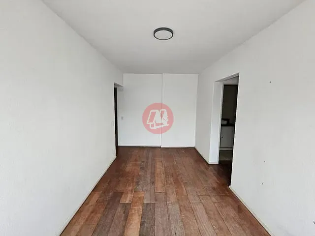 Apartamento 2 quartos e 1 banheiro, para alugar, no bairro Praia de Belas em Porto Alegre