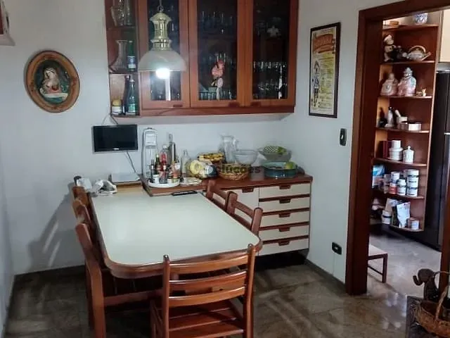 Apartamento 4 quartos e 3 banheiros, à venda, no bairro Aclimação em São Paulo