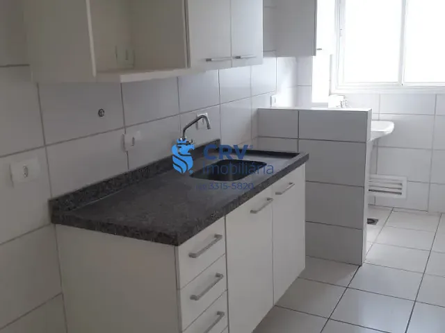 Apartamento com 98m² 3 quartos e 1 banheiro, à venda, no bairro Champagnat em Londrina