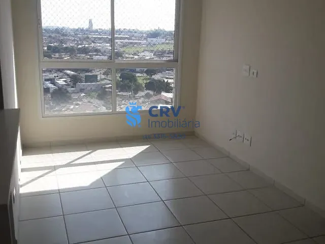 Apartamento com 98m² 3 quartos e 1 banheiro, à venda, no bairro Champagnat em Londrina